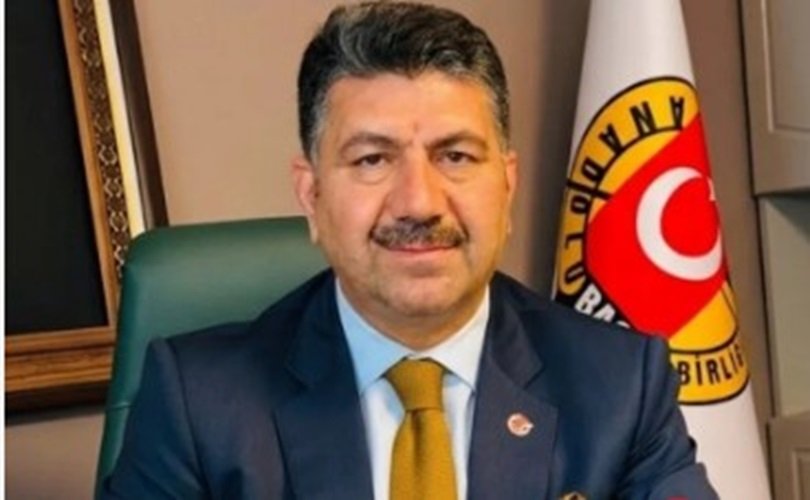 Azərbaycan türkiyəli jurnalisti beynəlxalq axtarışa verdi