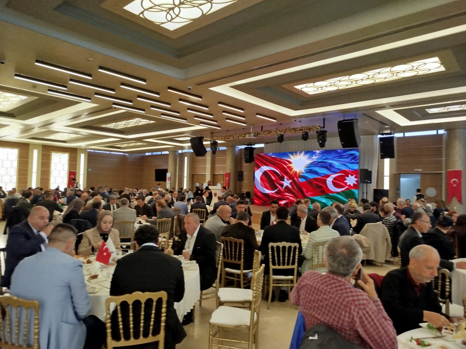 İstanbulda "Kızılelma yolunda" Türkiyə-Azərbaycan arası əməkdaşlıq və ticarətin inkişafı  proqramı düzənləndi