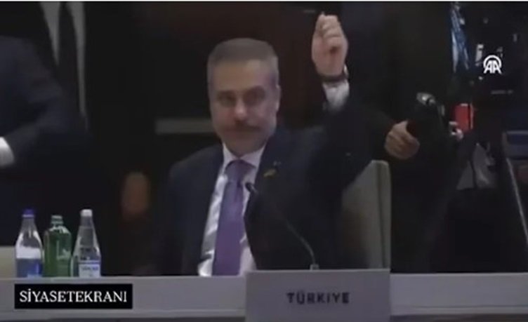 Fidanın Bakıdakı bu əl hərəkəti Türkiyəni qarışdırdı – VİDEO