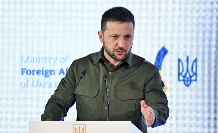 Zelenski Ukrayna, ABŞ və Rusiya arasında üçtərəfli görüşün yerini və vaxtını açıqlayıb